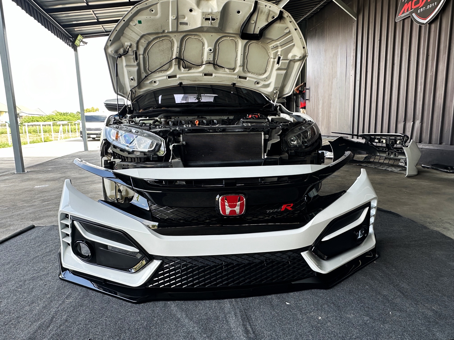 ชุดแต่ง TYPE-R สำหรับ CIVIC FC 2016-2021 (แบบเปลี่ยนกันชน)