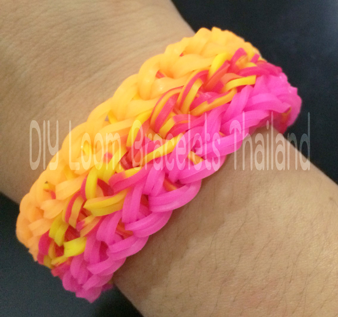รีฟิลเติม ยางถัก loom band จาก DIY Loom Bracelets Thailand ถักกำไลยาง ซิลิโคน ได้ไม่เปื่อย สามารถถักสร้อยข้อมือยางหรือถักกำไลยางได้สูงสุด 25 เส้น (ขึ้นอยู่กับลาย) 