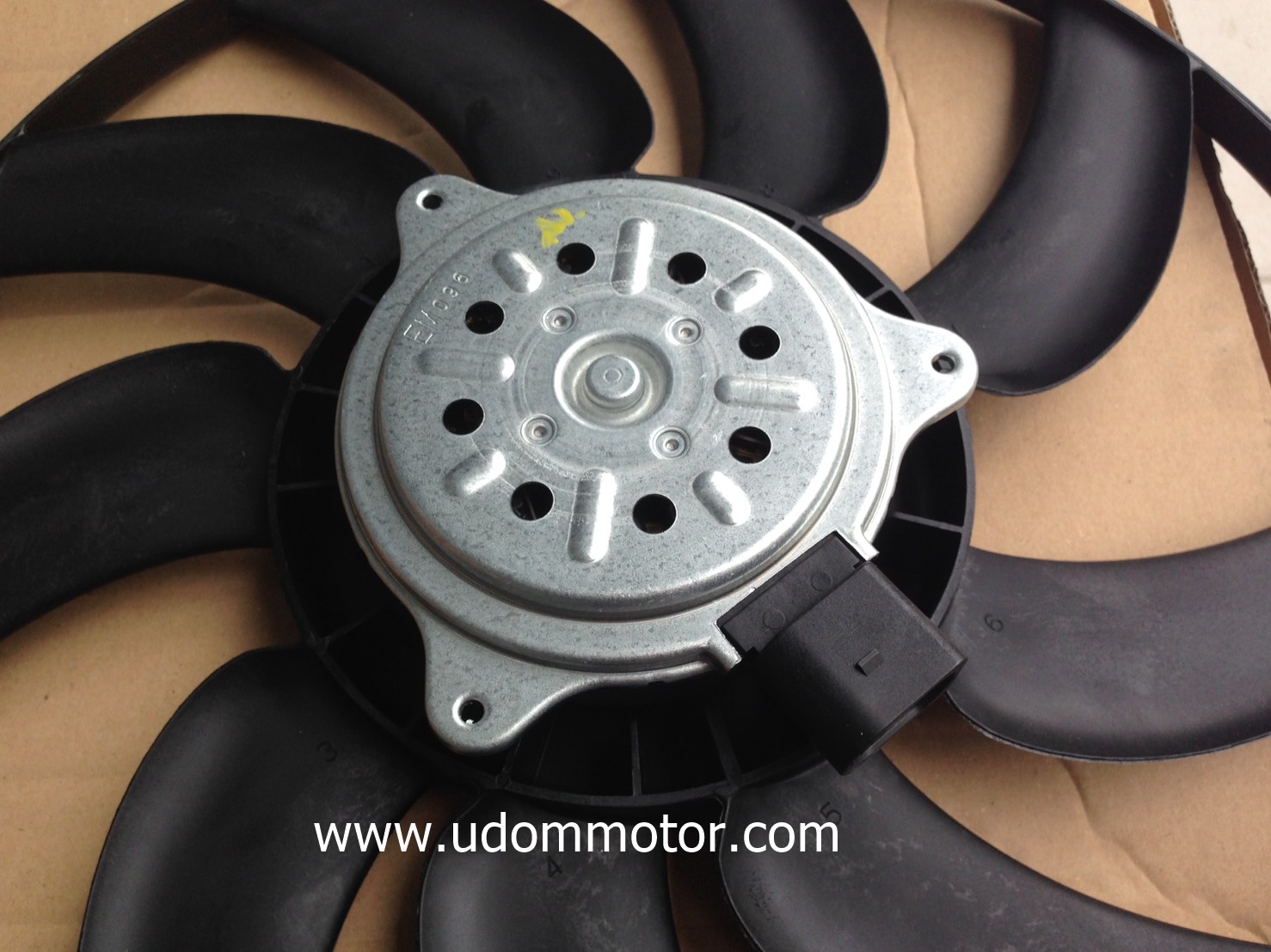 พัดลมไฟฟ้า AUDI Q5 (400mm.) "Valeo" / 8K0959455G