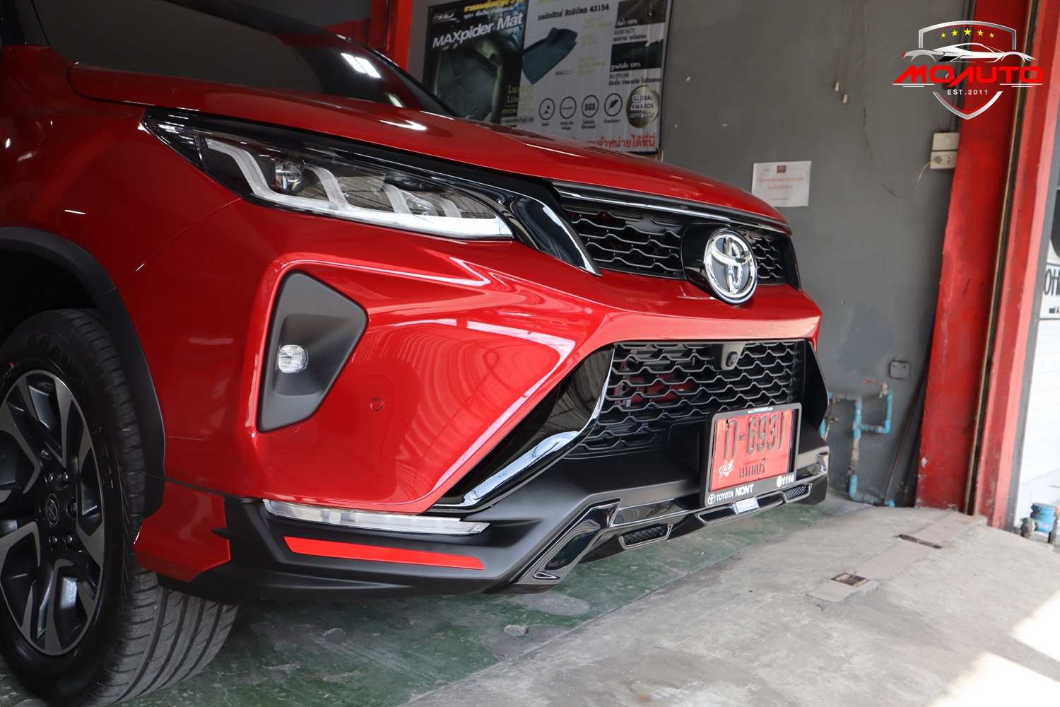ชุดแต่งสเกิร์ตรอบคัน NEW Fortuner Legender ทรง Vazooma XT