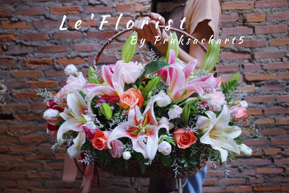 T16 Fruit+Flower in basket