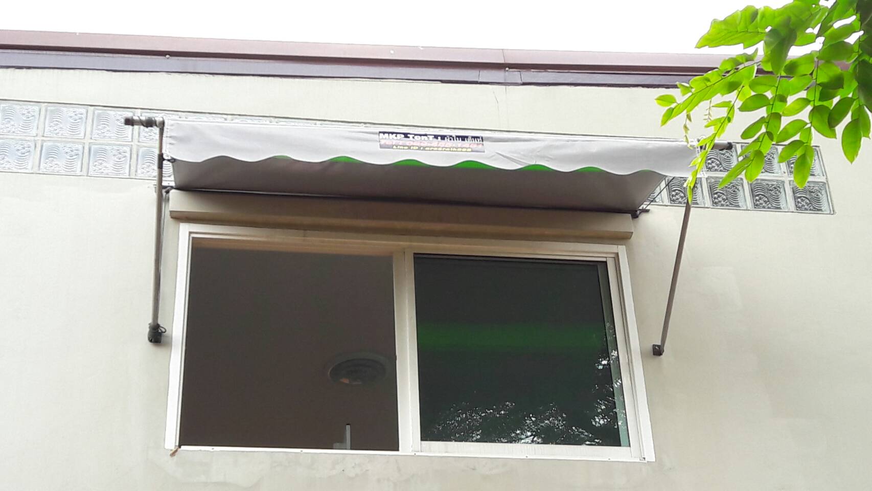 ผ้าใบชักรอก กว้าง 6เมตร สูง 5มตร (ไม่รวมเสาค้ำ) กันสาดผ้าใบ ชักรอกผ้าใบ ผ้าใบม้วนขึ้นลง ผ้าใบม้วนเก็บได้ ผ้าใบตลาดนัด มีทุกสี 6m x 5m