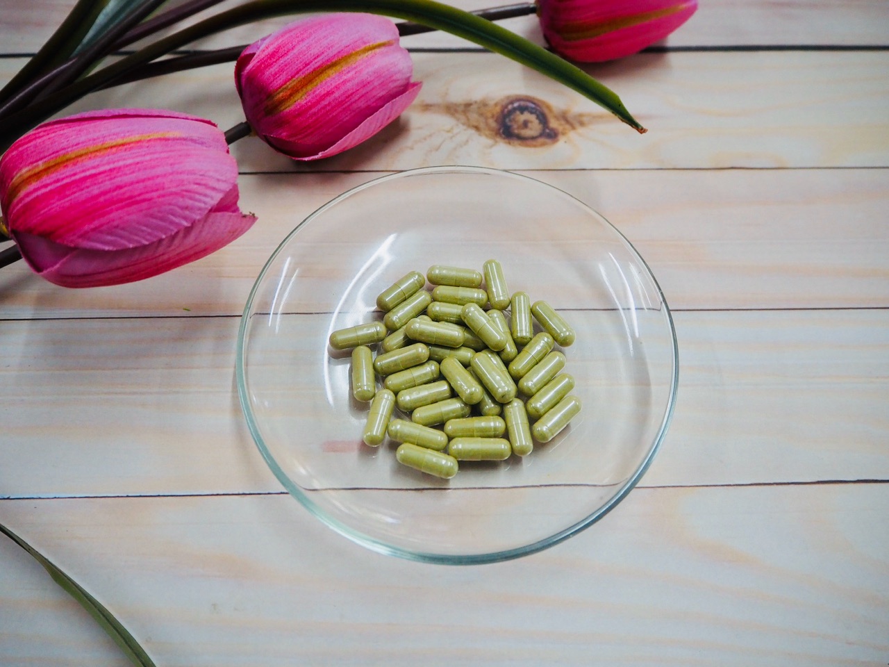 แคปซูลสมุนไพร ตรีผลา (มะขามป้อม สมอไทย สมอพิเภก) บรรจุ 120 แคปซูล