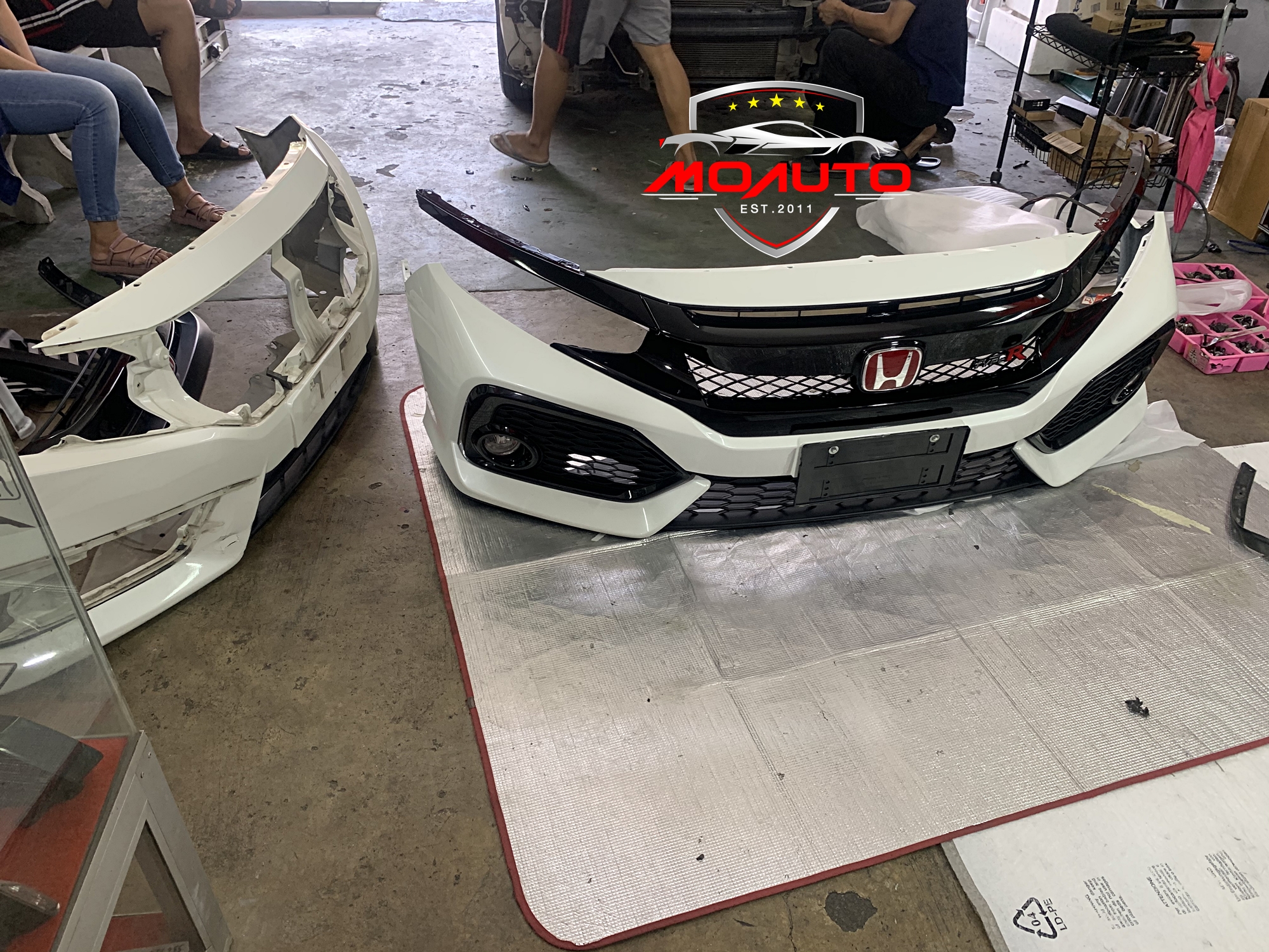 ชุดแต่งกันชนหน้าสำหรับ CIVIC FC ทรง FK HATCHBACK