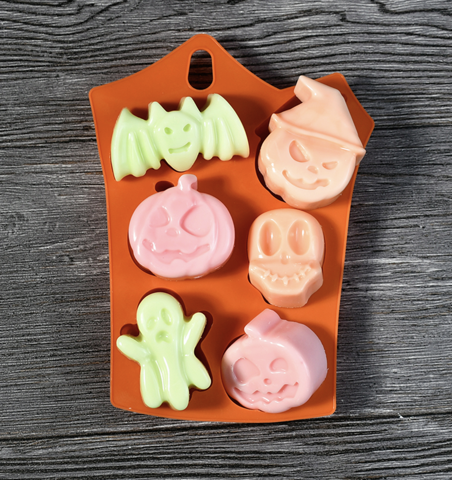แม่พิมพ์ซิลิโคนปีศาจ คละแบบ 6 ช่อง 003015