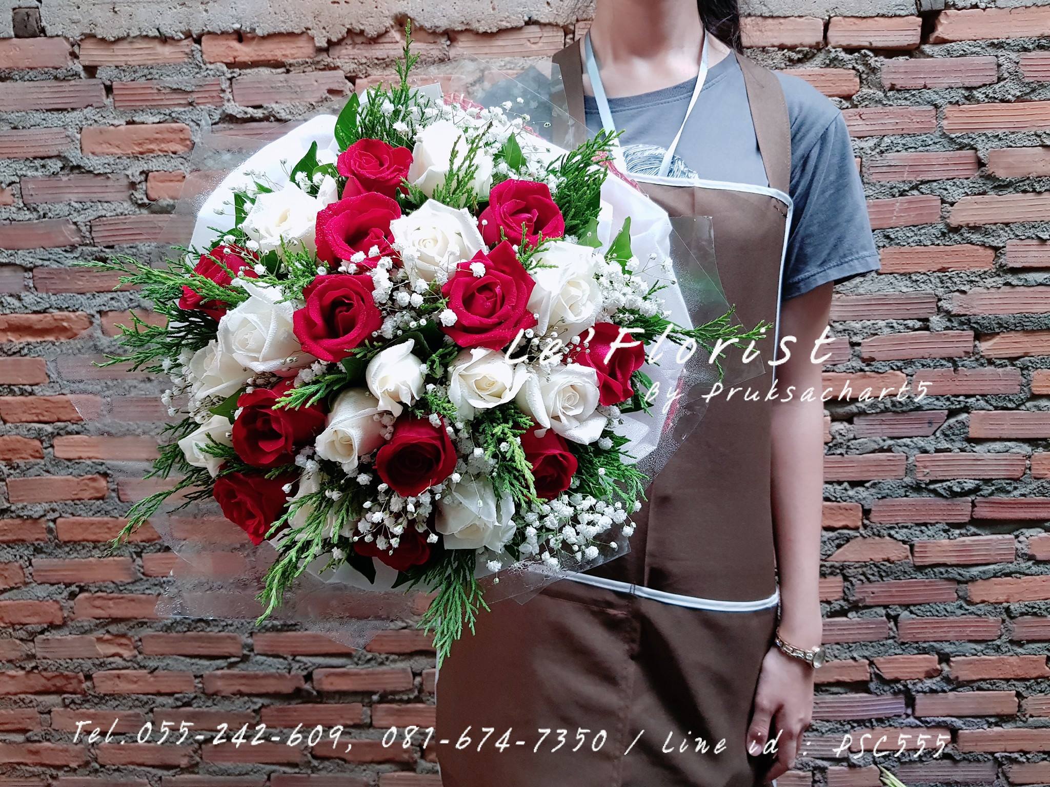 B60 thai White + Red Rose [fresh flower]เเบบกลม