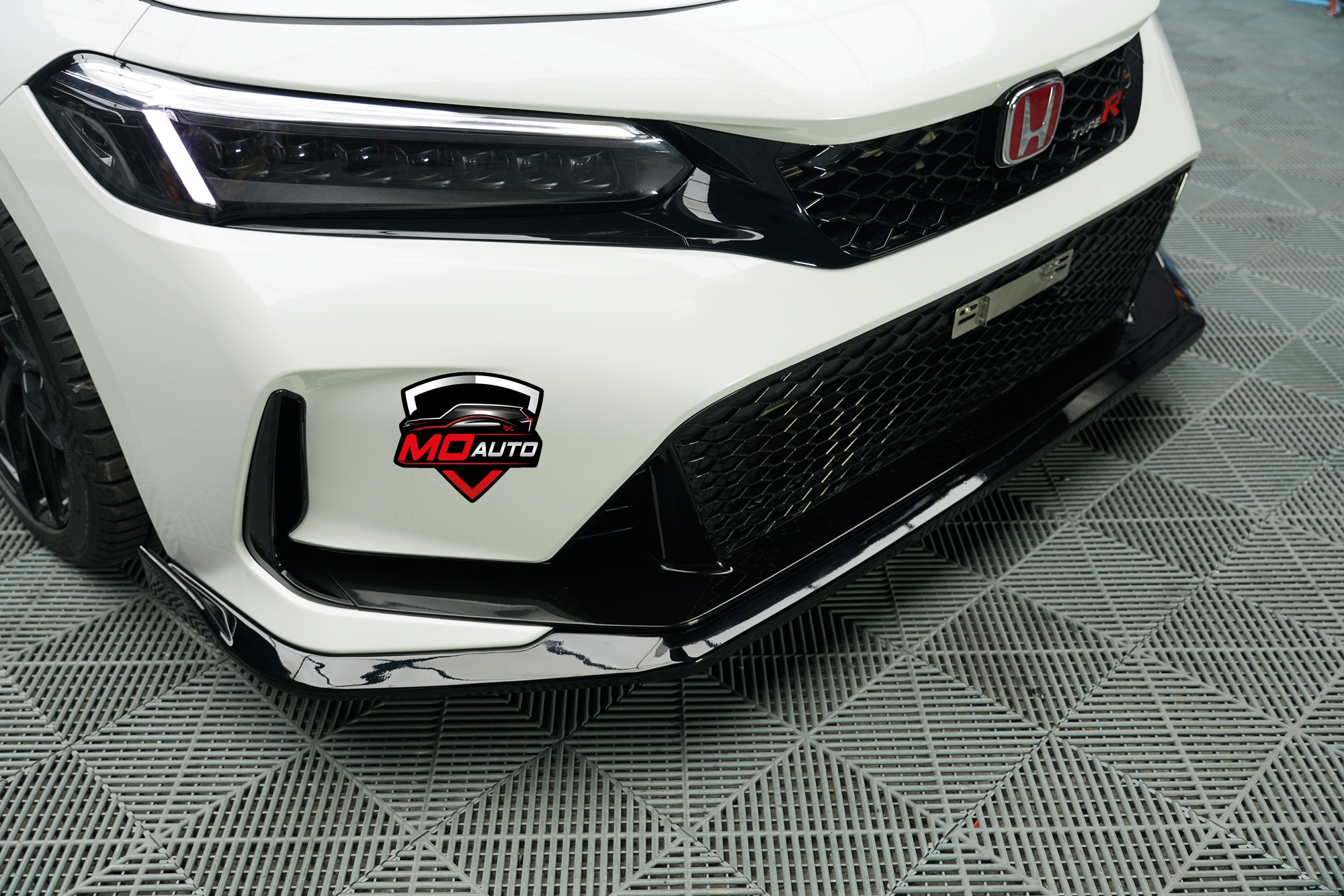 ลิ้นกันชนหน้าดำเงา TYPE-R V2 CIVIC FE