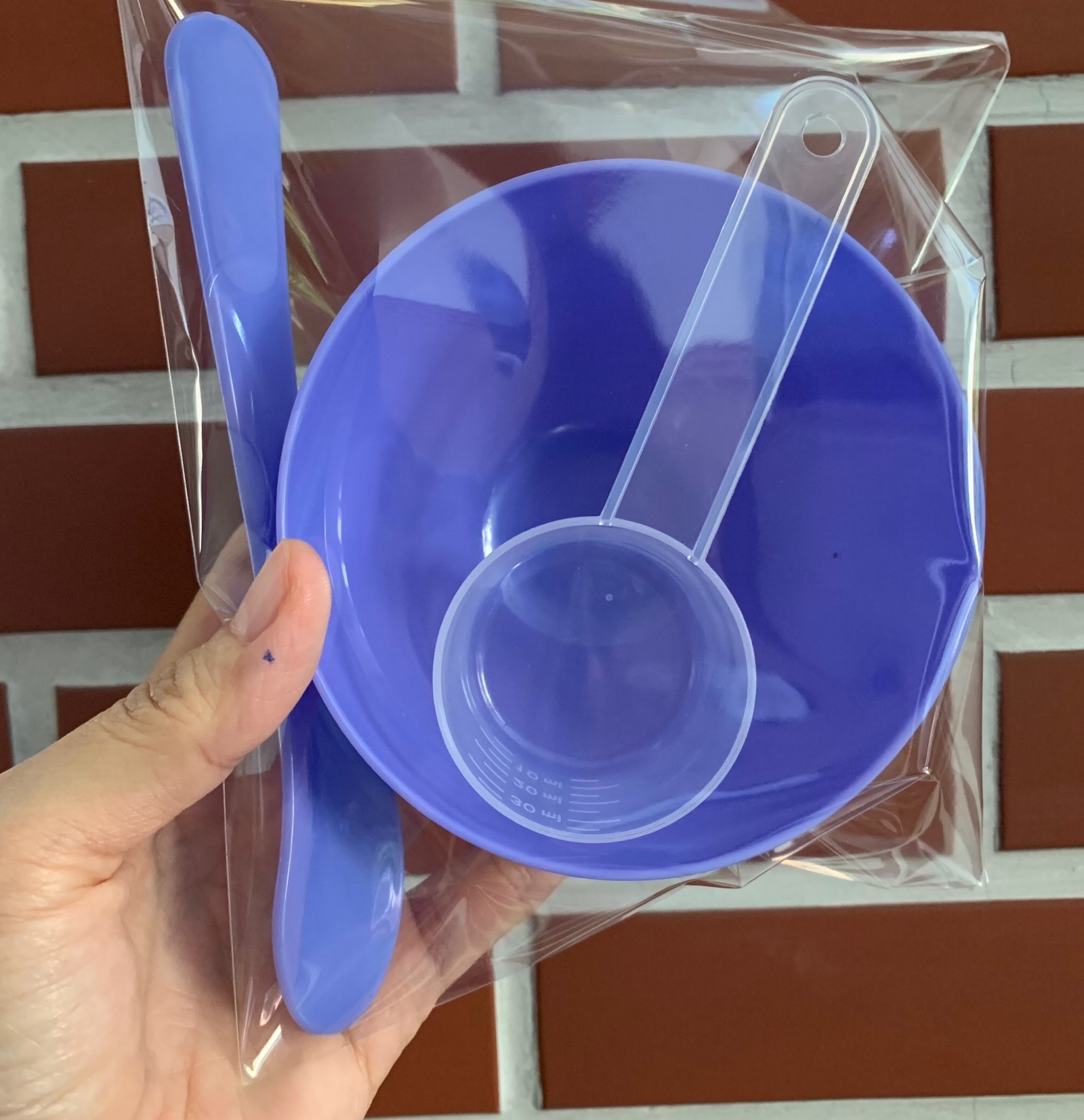 1ชุด ถ้วยผสมมาร์คพลาสติกPEยืดหยุ่น ขนาดกลาง 10*6cm. ขนาดM(250ml.)