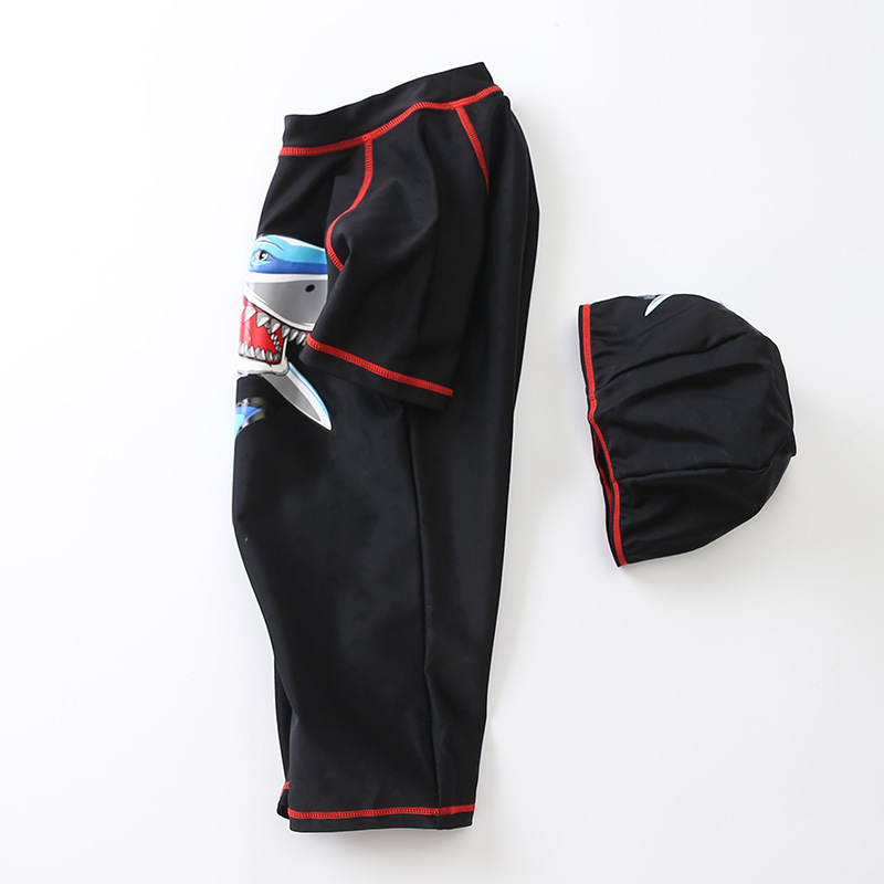 ชุดว่ายน้ำ ลายฉลาม สีดำ/แดง ไซส์ XL