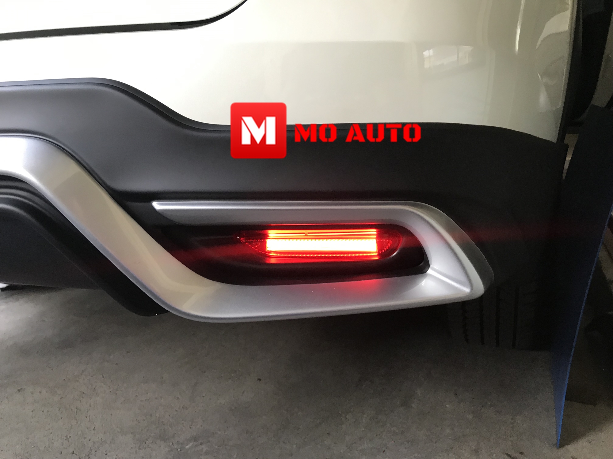 ไฟทับทิมกันชนท้ายท้าย LED Nissan X-Trail