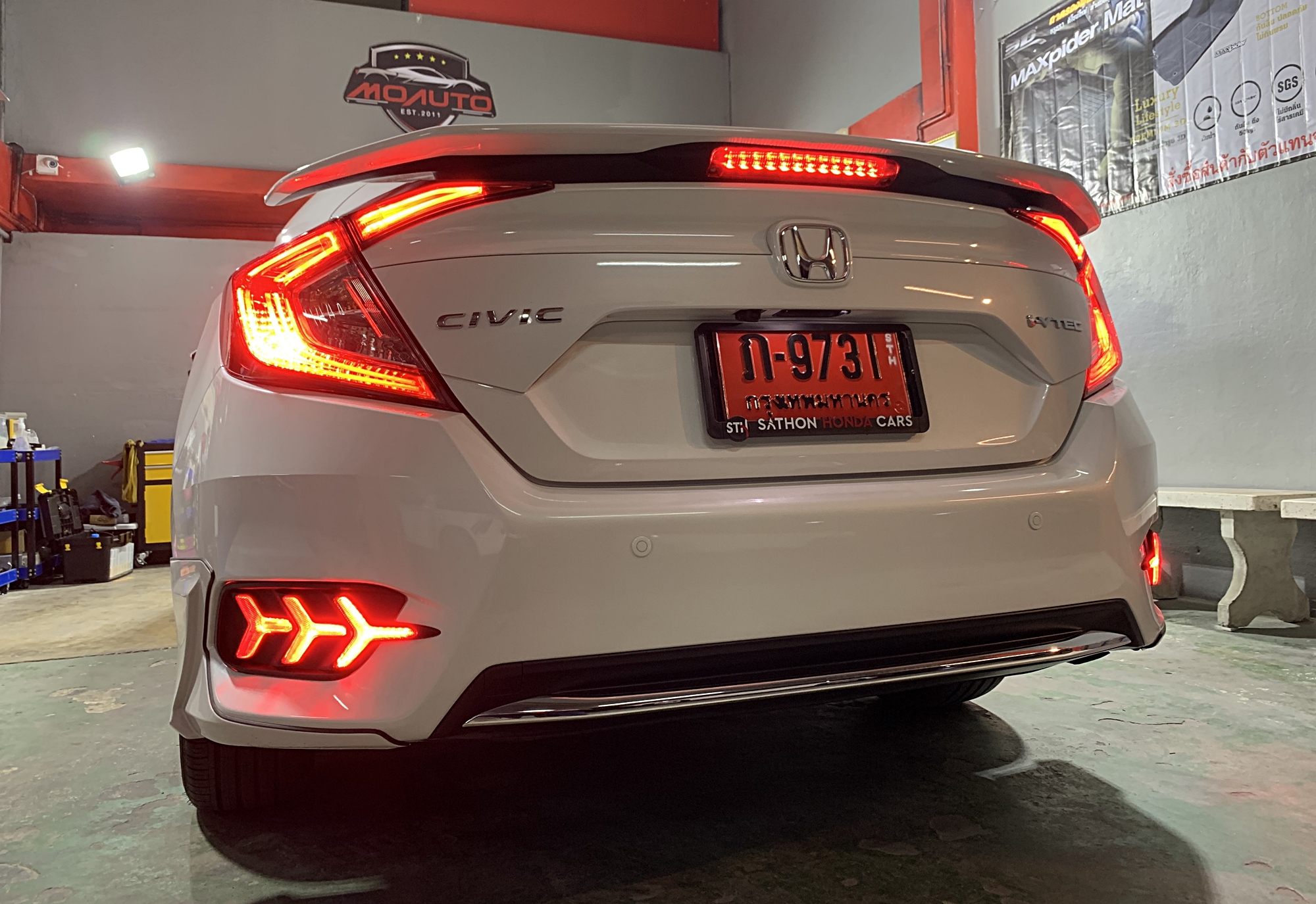 ไฟเบรคกันชนท้าย Lamborghini Style Civic FC 2016-2021