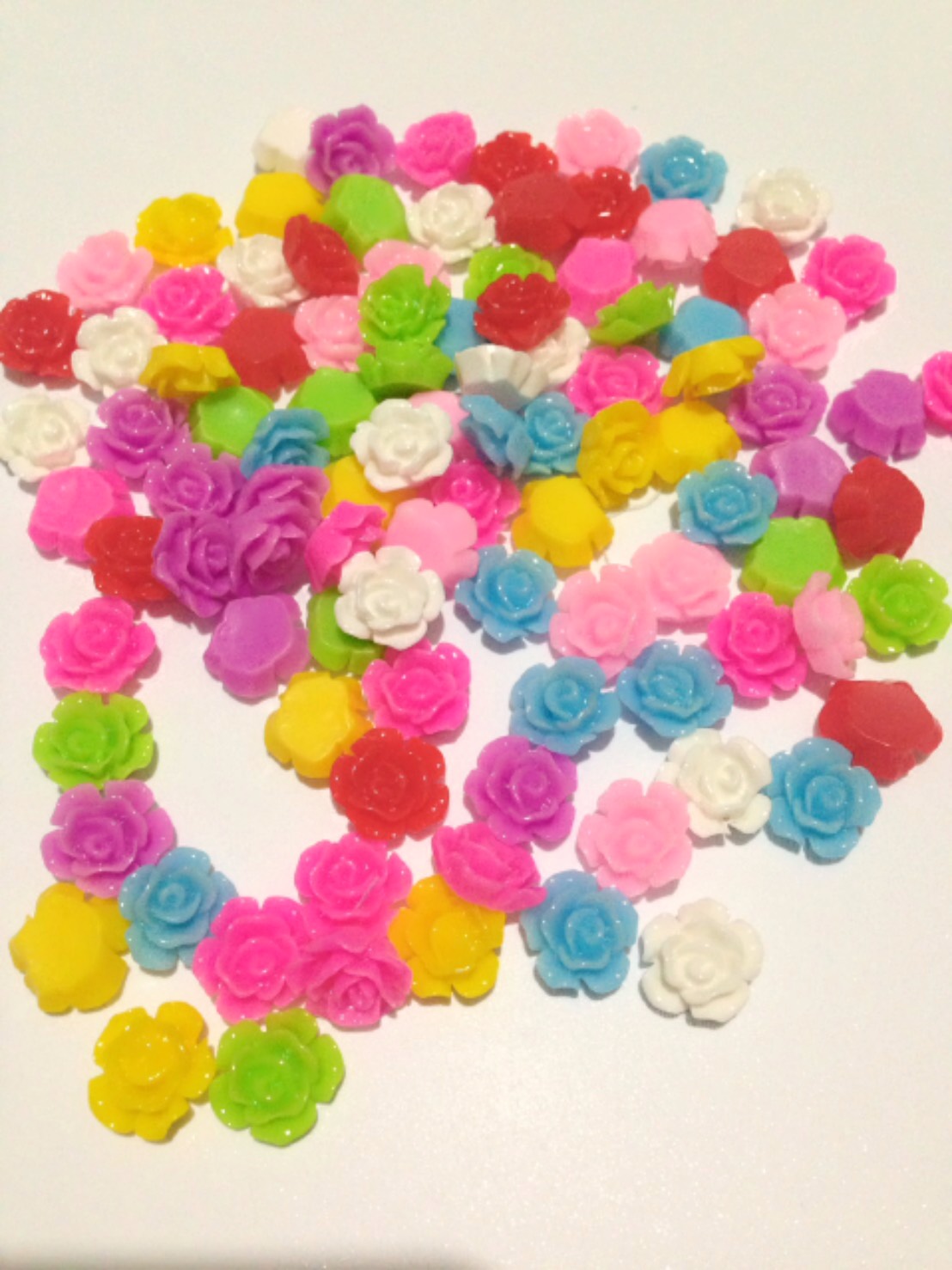ดอกกุหลาบเรซิ้น 13 มิล (25ชิ้นคละสี)