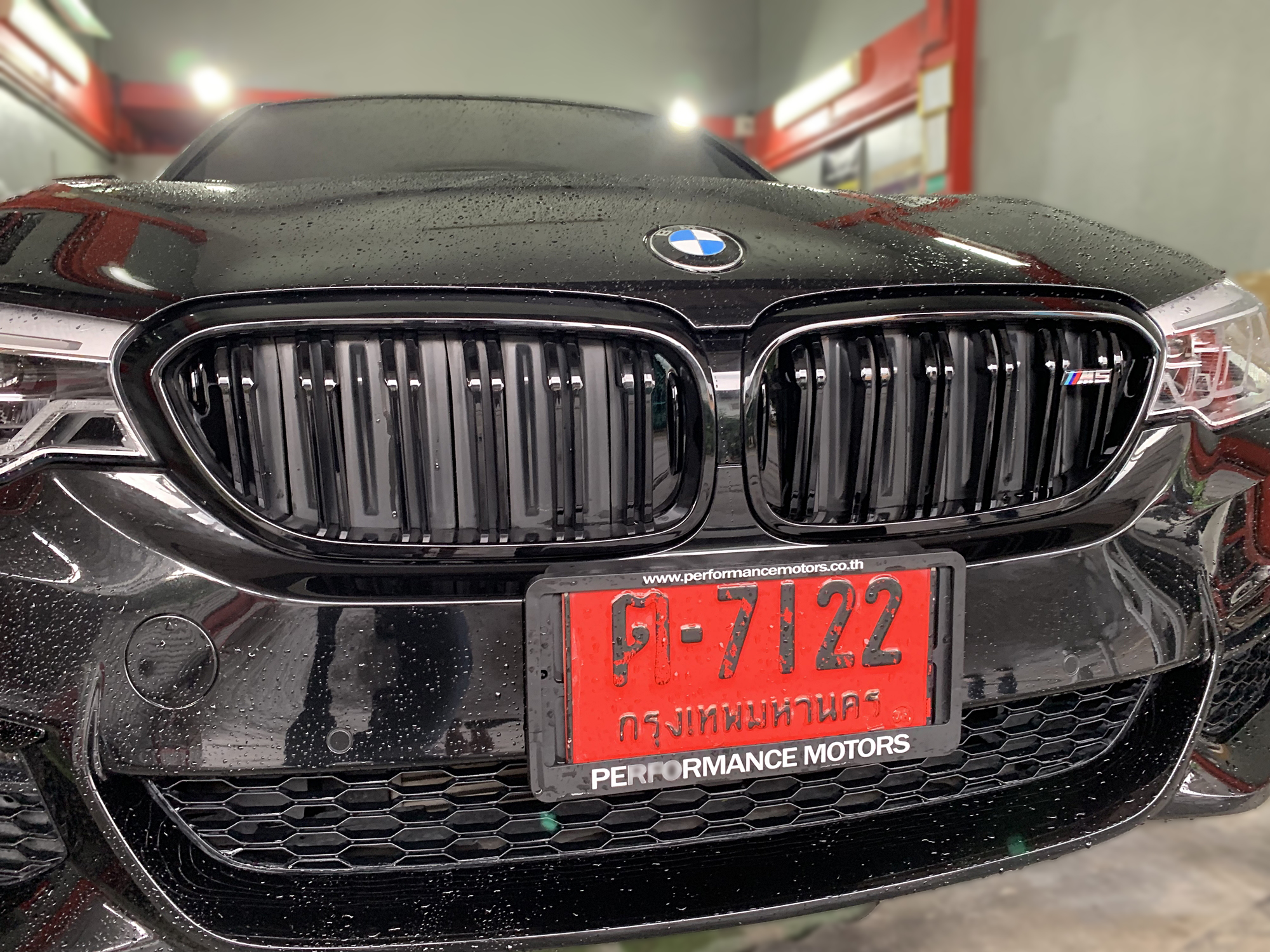 กระจังหน้า ทรง M5 ซี่คู่ ดำเงา BMW G30