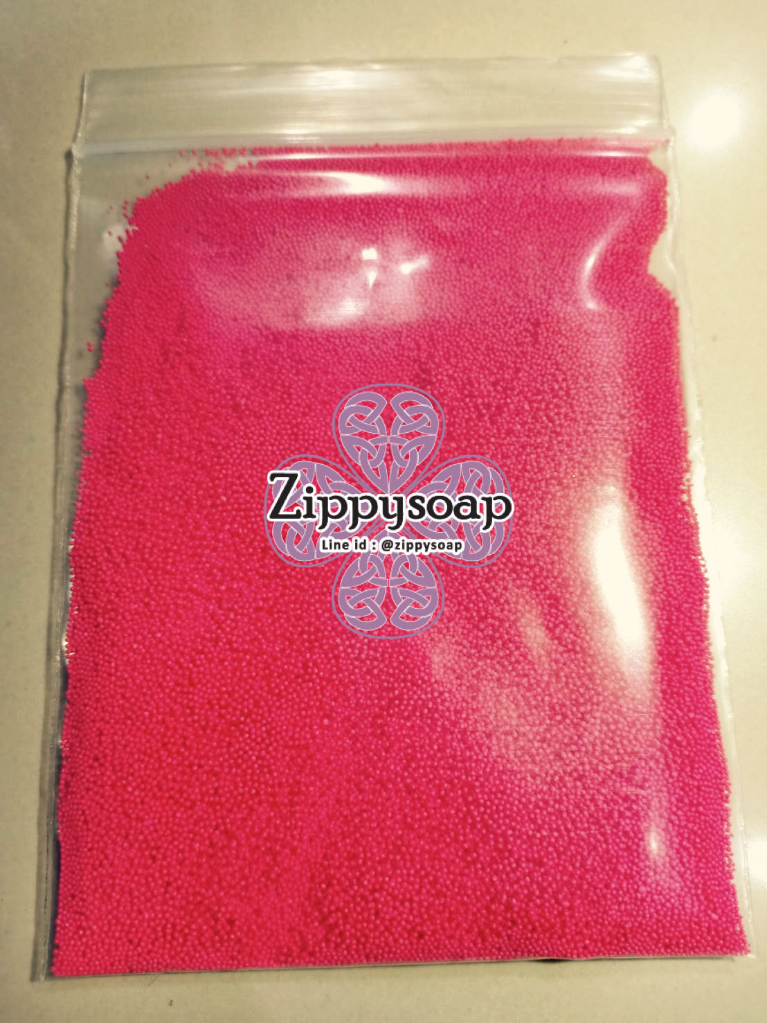 เม็ดบีดส์ สครับสีแดงเข้ม ผสมวิตามินอี 20g 0.5-1 mm 005362