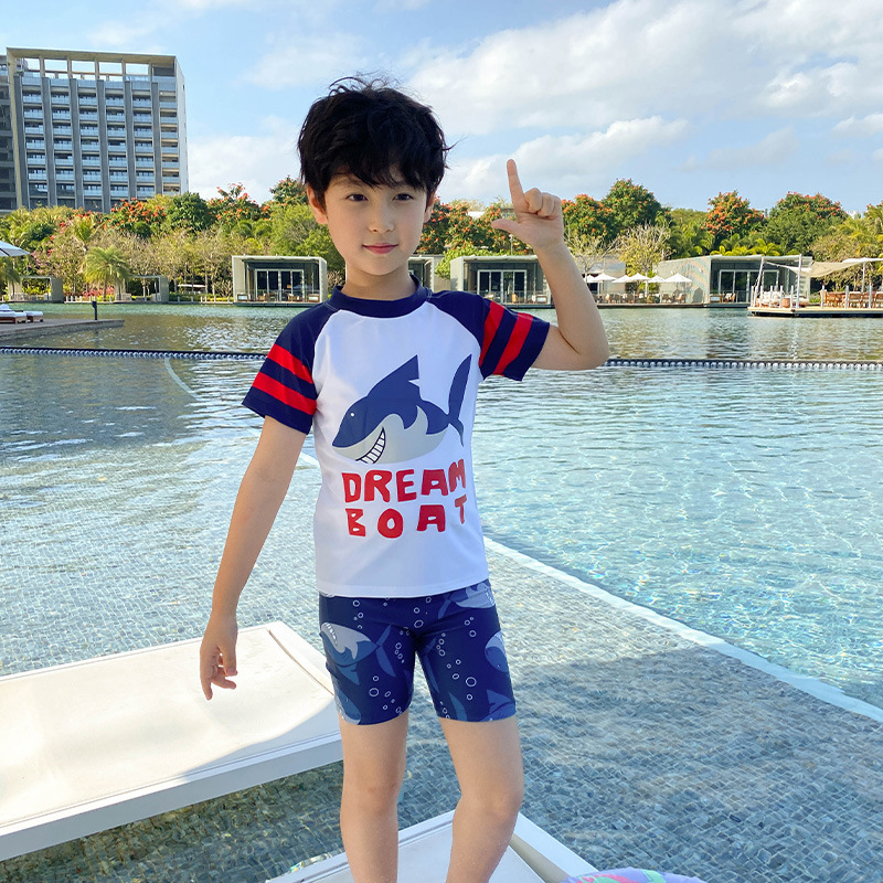 ชุดว่ายน้ำ ลายฉลาม ไซส์ 3XL