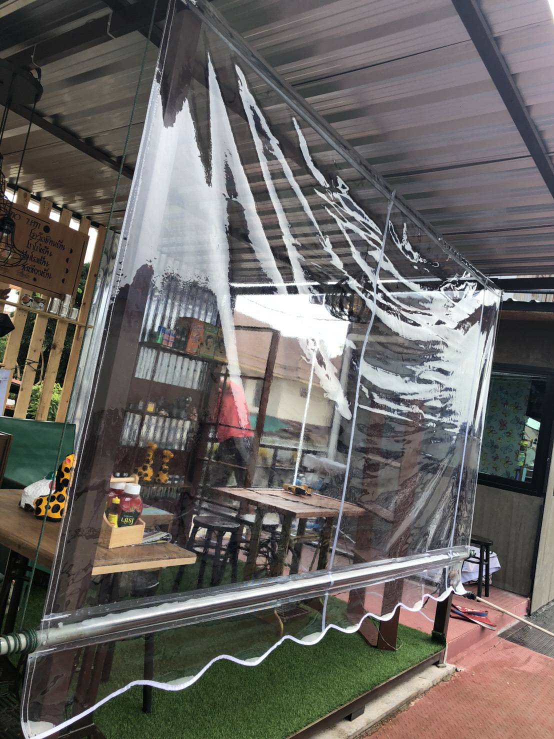 ผ้าใบชักรอกใส ขนาด 2 m x 5 m (ไม่รวมเสาเหล็กค้ำยัน) ผ้าใบสีใส โปร่งใส ผ้าใบกันสาดแบบใส ผ้าใบกันฝนโปร่งใส ผ้าใบม้วนกันฝนแบบใส ผ้าใบม้วนกันแดดสีใส clear ใส