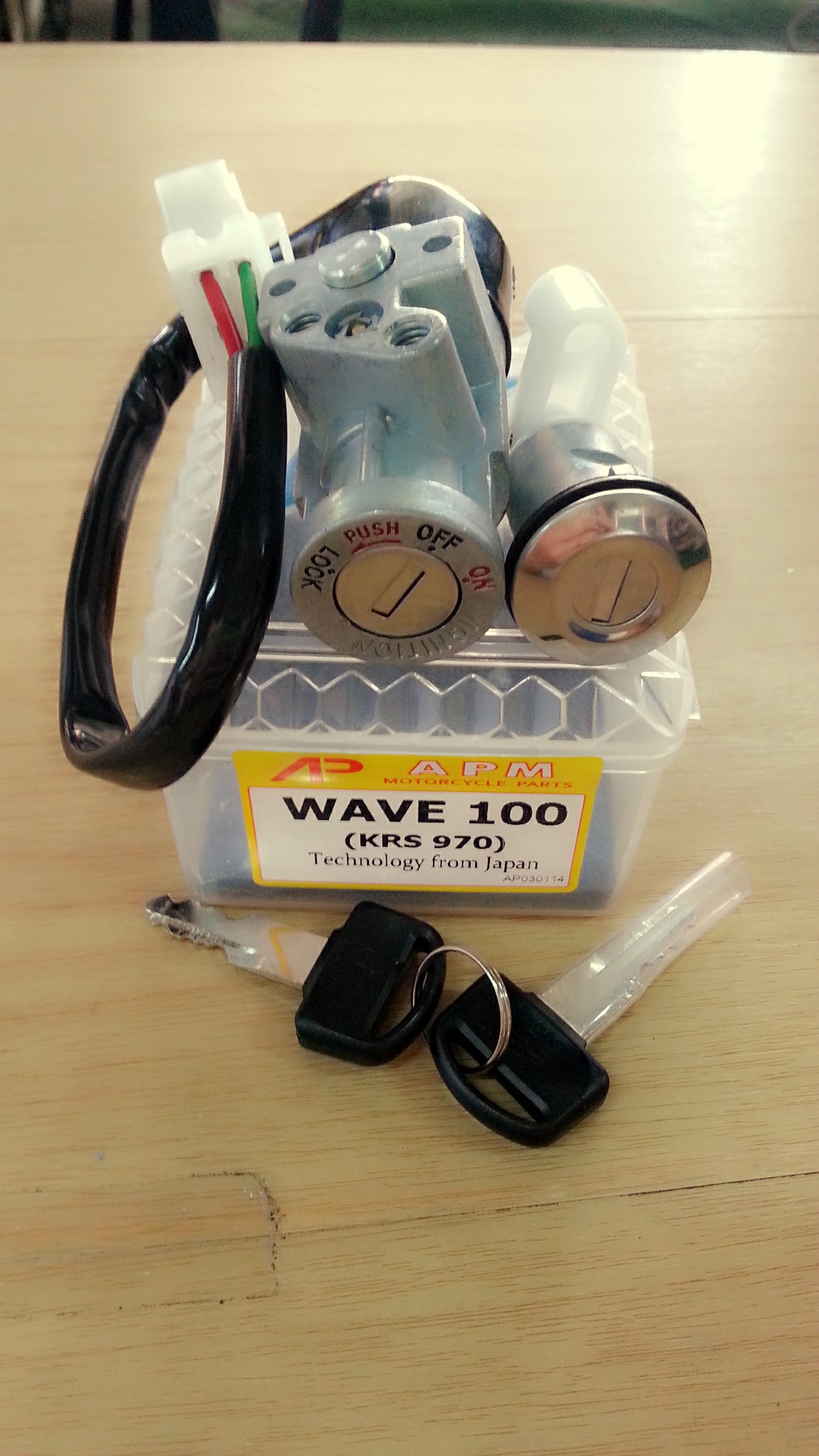 สวิทช์กุญแจ Wave100 เก่า