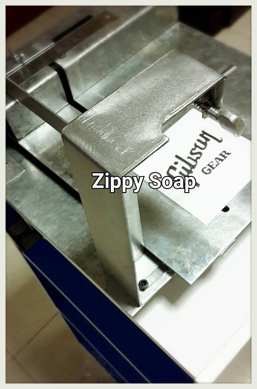 เครื่องตัดสบู่รุ่นสไลด์ ปรับขนาดได้ ฐานเหล็ก