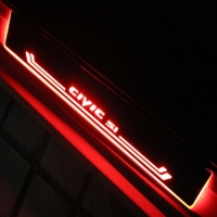 สีแดง