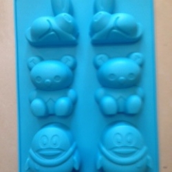 เเม่พิมพ์สบู่ รูปหมุ คิตตี้ มิกกี้เม้า 6ช่อง 80g