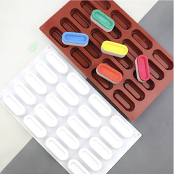 แม่พิมพ์ซิลิโคนวงรีขอบมนนูน 20 ช่อง 2.5*6*2.0 cm 25 g 005748