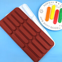 แม่พิมพ์ซิลิโคน แท่งสี่เหลี่ยม 2.1*10.4*1 cm 20 g 005824