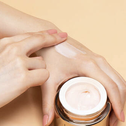 เบสครีมบางเบา Soft Cream Base 1 kg 005011 ไม่มีสี ผลิต 4-7 วันทำการ