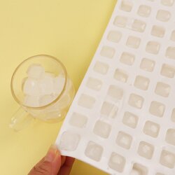 แม่พิมพ์ซิลิโคน สี่เหลี่ยม 120ช่อง 1.5*1.5*1 cm 005983