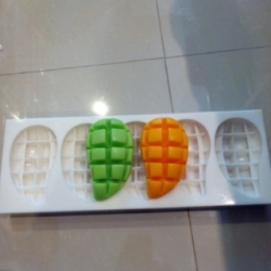 แม่พิมพ์ รูปมะม่วงผ่า 5หลุม(110 g) 6.5*11*2.5 cm สั่งผลิตขั้นต่ำ 2 ชิ้น IIPU