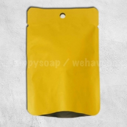 ซองฟอยล์สีเหลืองมีรูแขวน 10x14 cm. 100 ชิ้น