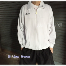 BCS เสื้อวอร์มสีขาว