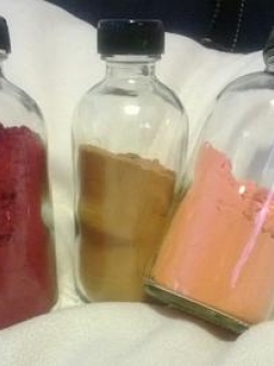 ผงสีละลายน้ำ รหัส 001060 แนะนำให้ใช้คู่กับ UV filtter fade ขึ้นอยู่กับการพิจารณาของผู้ซื้อ