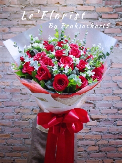 B48 Premium Red Rose Bouquet [Fresh flower] 22 Rose