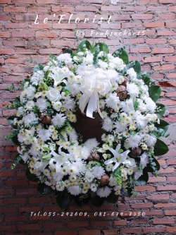 W30 พวงหรีดดอกไม้