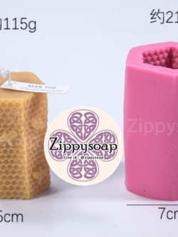 แม่พิมพ์ซิลิโคน ทำเทียน รังผึ้ง 115g 5*8 cm 005631