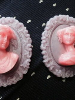 แม่พิมพ์ รูปผู้หญิง 2 ช่อง