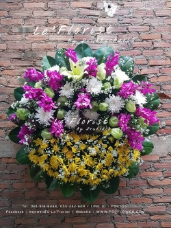 W55 พวงหรีดดอกไม้สด