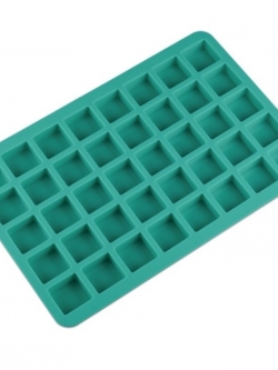 แม่พิมพ์ซิลิโคน สี่เหลี่ยม 40 ช่อง 15g 004654 3*3*1.5 cm