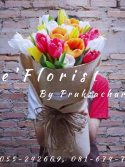 ช่อดอกไม้สดทิวลิป