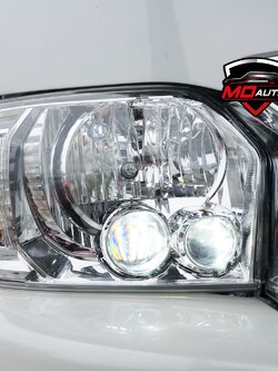 ไฟหน้าโปรเจคเตอร์ TOYOTA HIACE COMMUTER KDH222 VENTURY ปี 2014 -2018