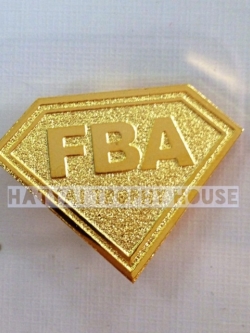 เข็มกลัดโลหะ รูปเพชร