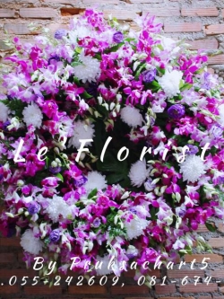 w35พวงหรีดดอกไม้สด