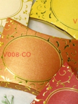 กล่องพาย พิมลายดอกไม้สีทองแดง 20 ชิ้น