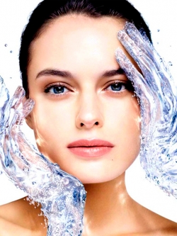 HyaEna 1g ไฮยาลูลอนที่โดยน้ำยังเกาะติดกับผิว เหมาะกับสบู่ แชมพู