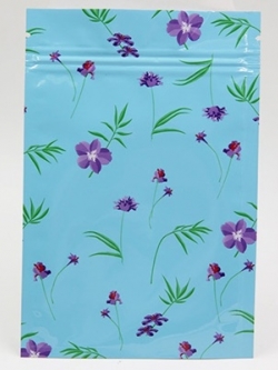 ซองซิปลายดอกไม้สีม่วง พื้นหลังสีฟ้า ขนาด 8x12 cm. 100 ชิ้น