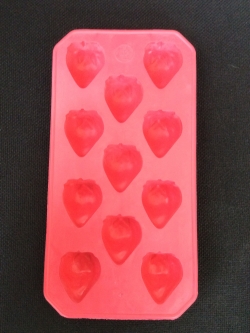 แม่พิมพ์ซิลิโคน สตอเบอรี่ 11 ช่อง