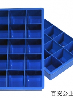 แม่พิมพ์ซิลิโคน สี่เหลี่ยม 3.2*3.2*3.2cm