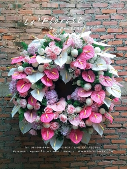 พวงหรีดดอกไม้สด