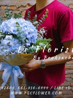 ช่อไฮเดรนเยียผสมใบยูคา