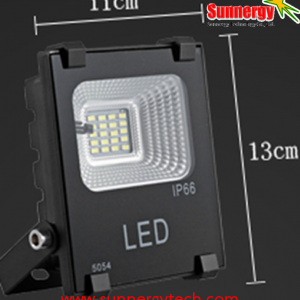 LED Solar Flood Light 10W พร้อมแบตเตอรี่ 5200mAh